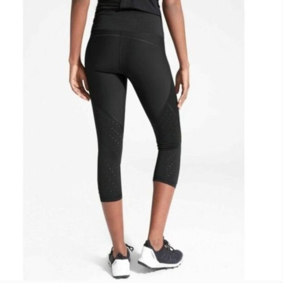 Athleta Women's Stealth Trucool Black Capri Laser Cut Leggings Size S - Picture 11 of 11